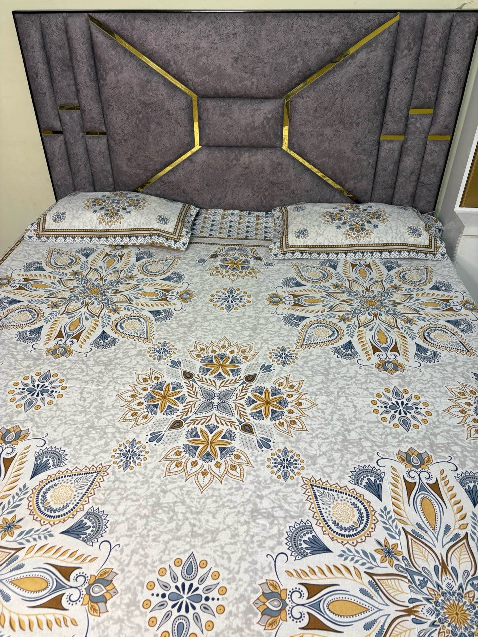 Pure Cotton Bedsheet King Size 100*108 | Mandala Print - Comfort Castle