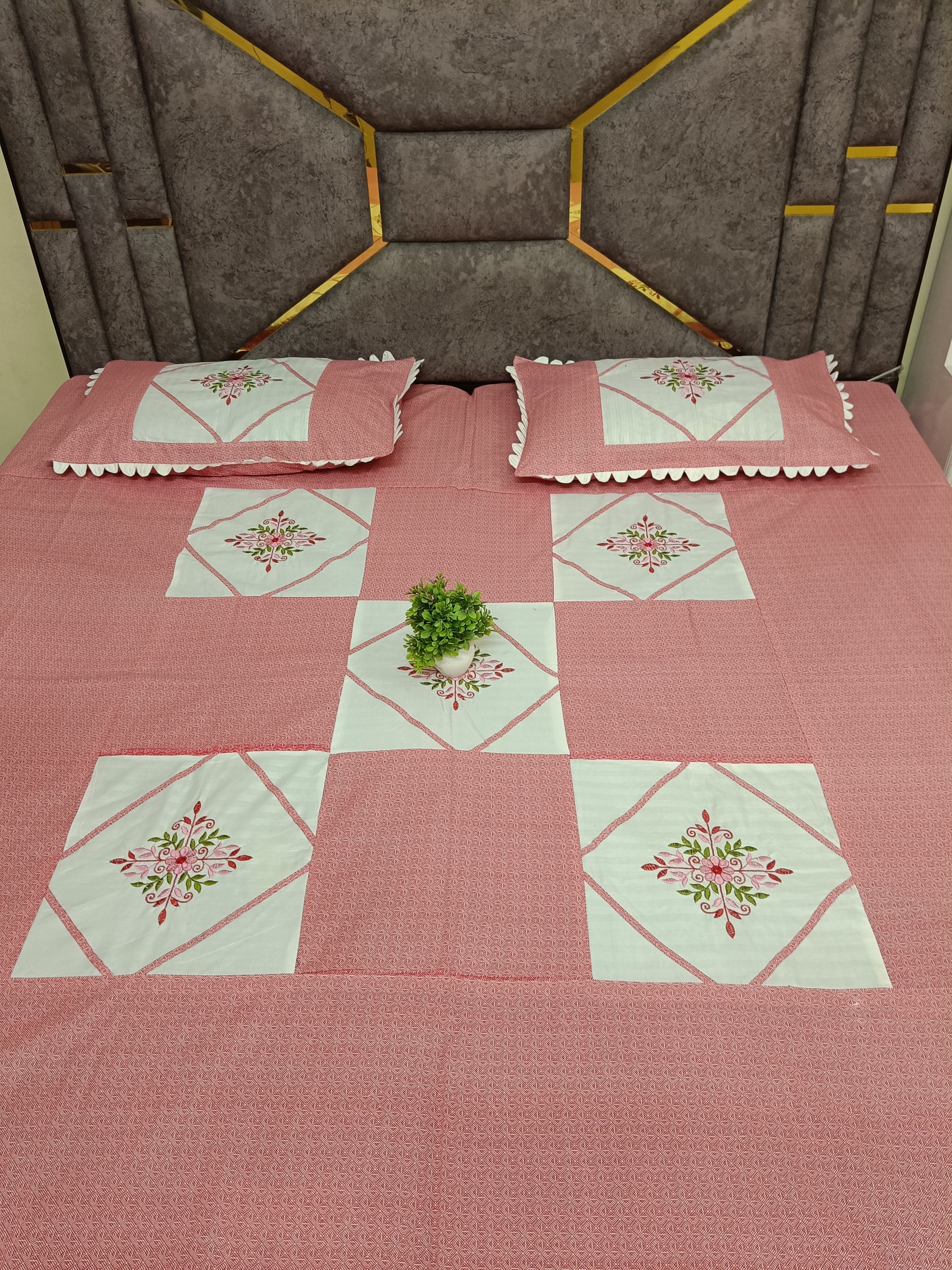 Blush Garden - Comfort Castle Blush Garden Pink Floral Premium Bedsheet with 2 Pillow Covers