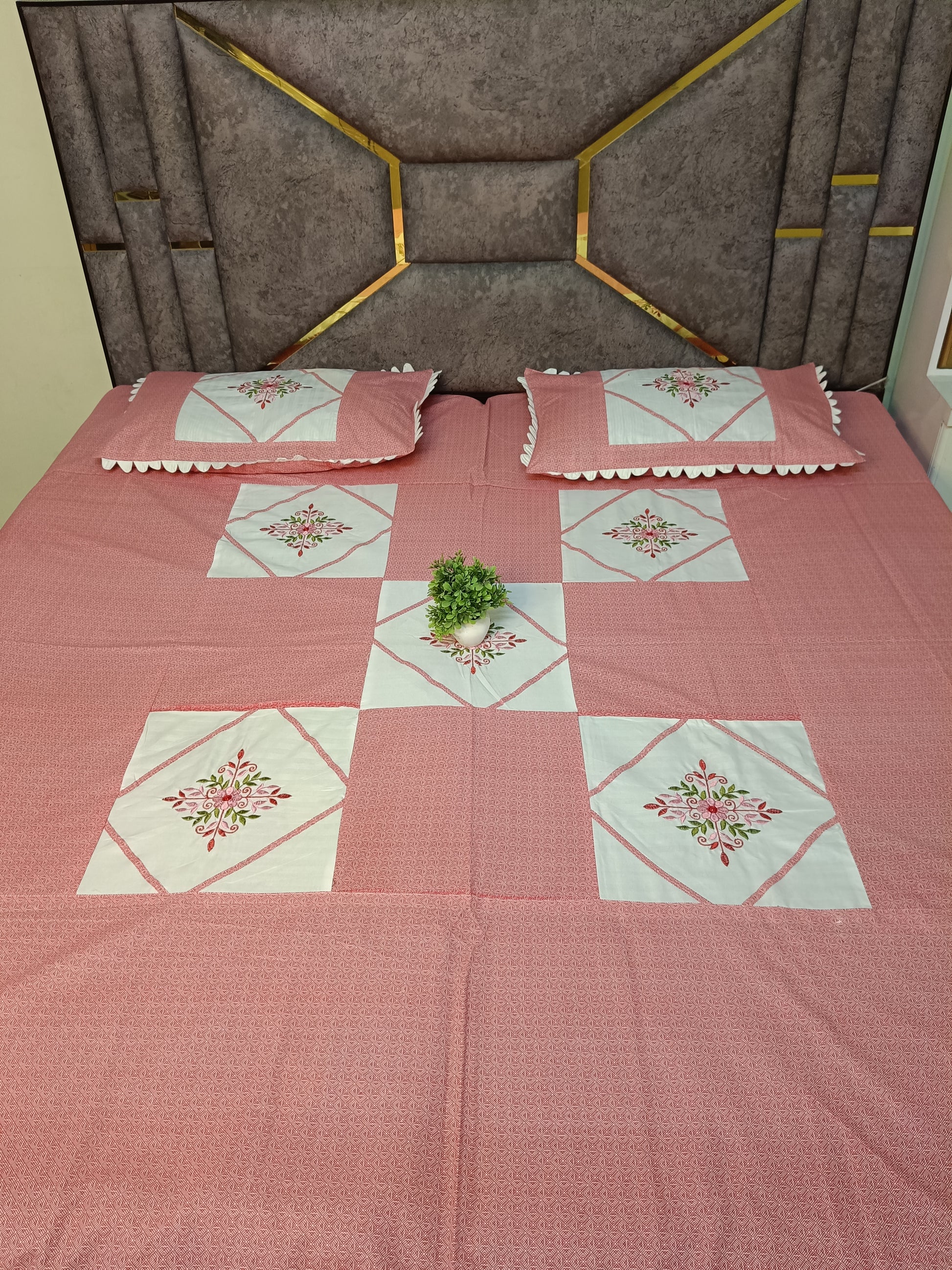Blush Garden - Comfort Castle Blush Garden Pink Floral Premium Bedsheet with 2 Pillow Covers