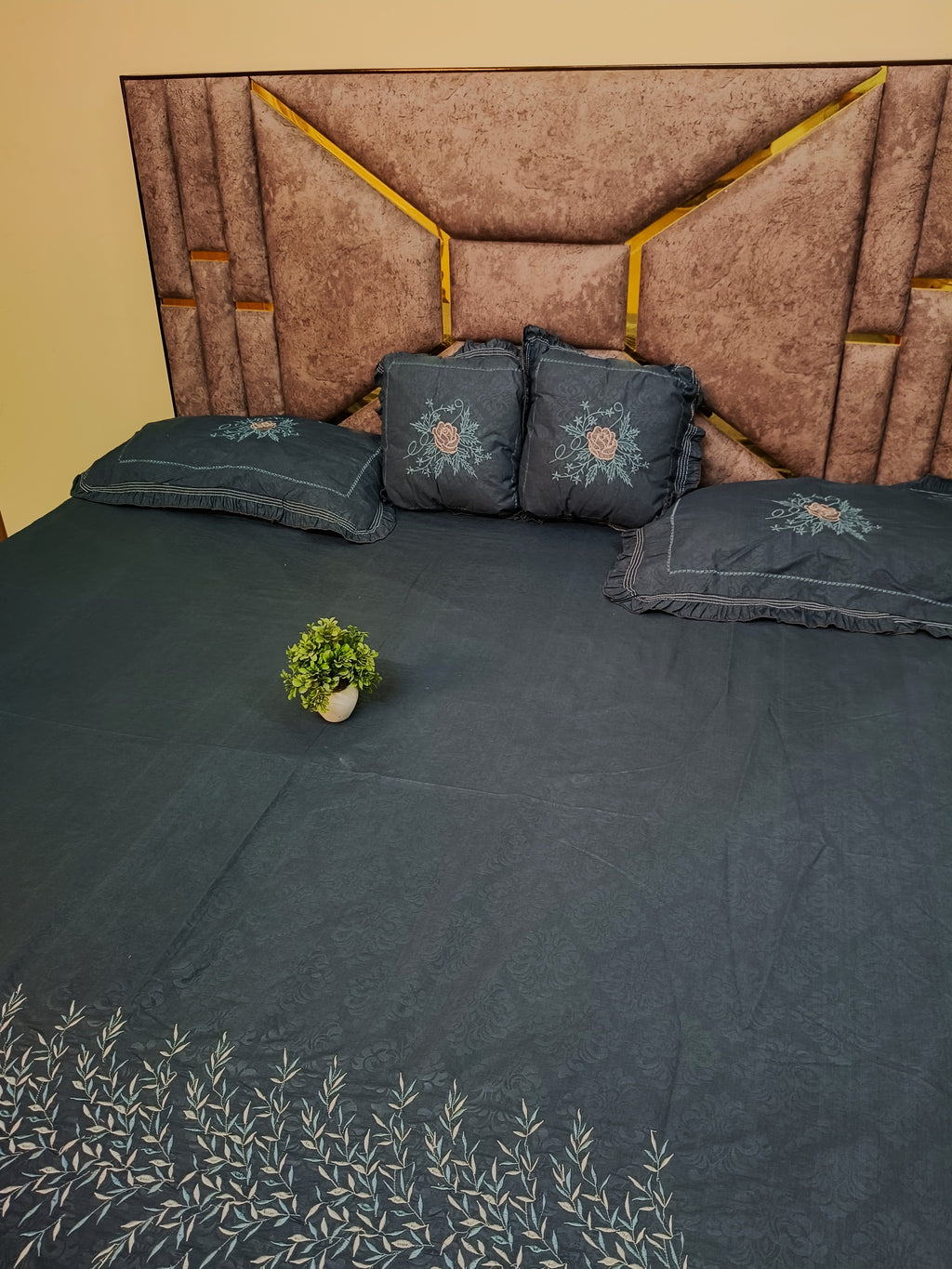 Comfort Castle MAISON DÉCOR Premium Glace Cotton Bedsheet Set
