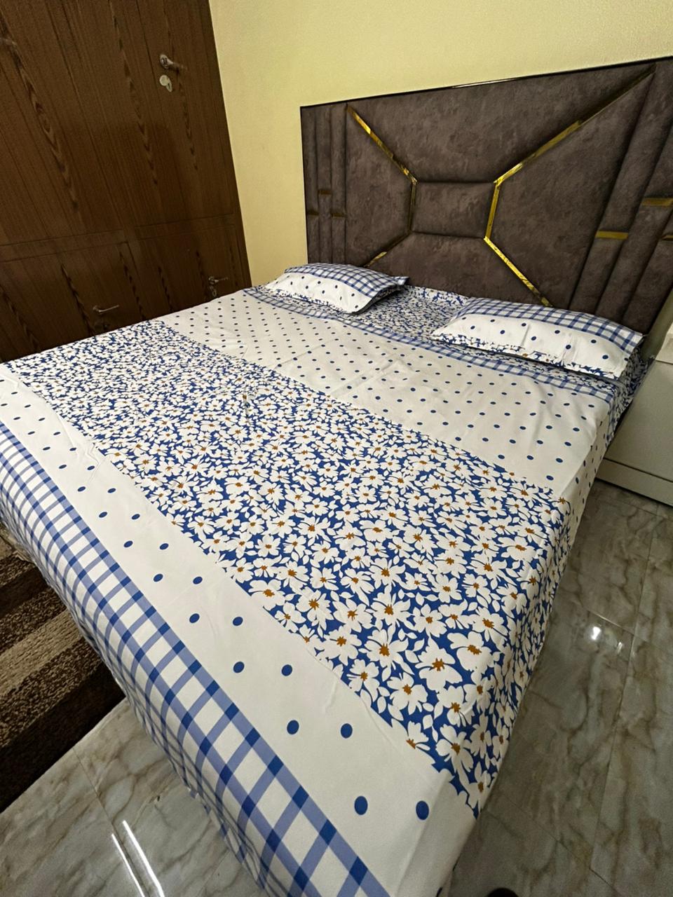 Luxury Blue Blossom Glace Cotton Queen Size Bedsheet